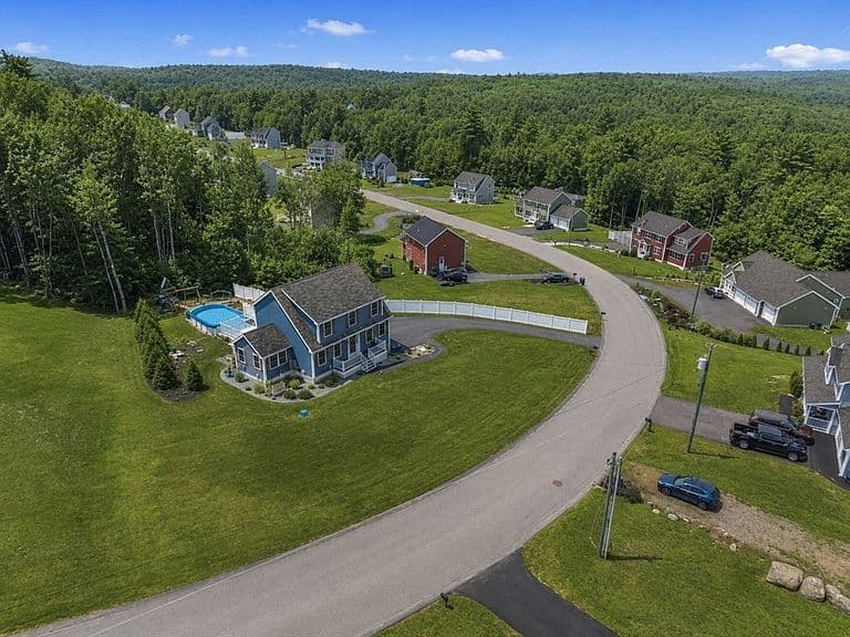 97 Timber Ridge Dr photo 3