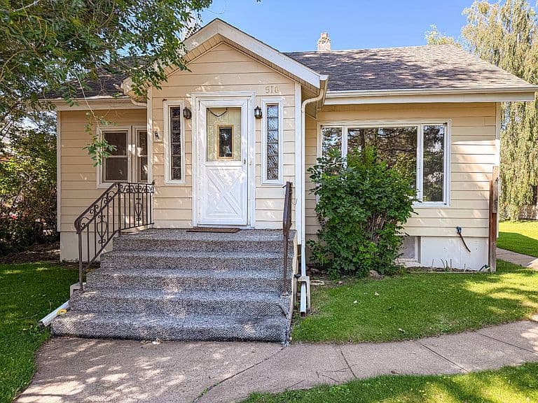 510 3rd Ave N photo 1