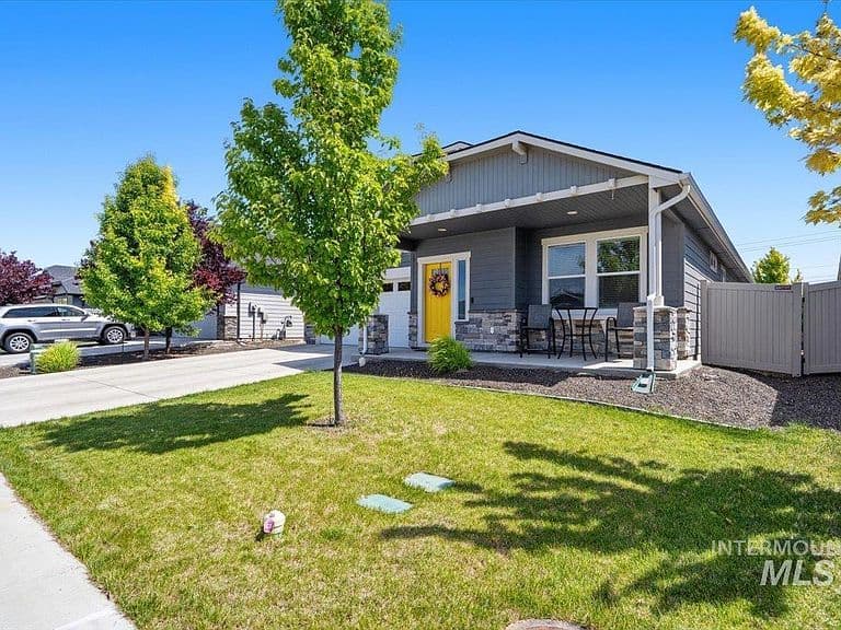 2301 W Skylar St photo 4