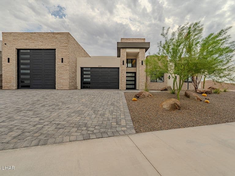 2502 Flat Iron Ln photo 5