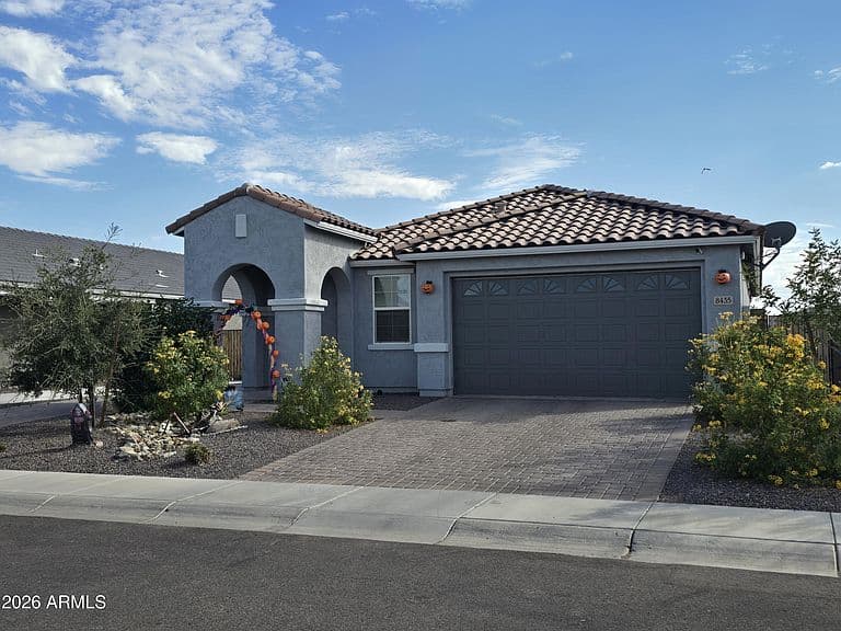 8435 W WINDSOR Boulevard photo 4