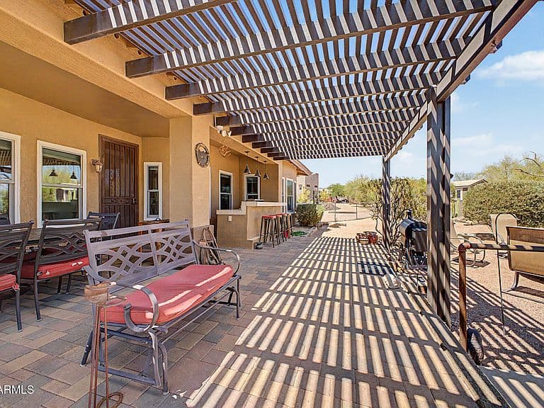 931 E ECHO Circle photo 4