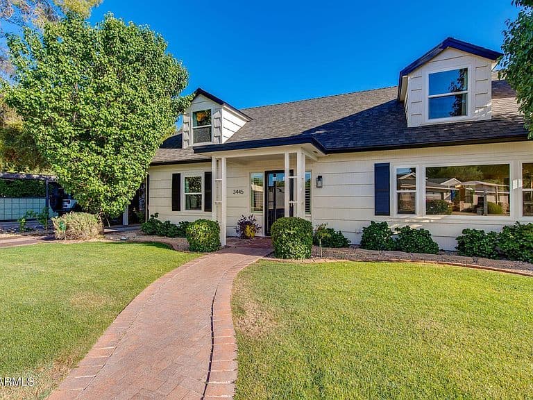 3445 E OREGON Avenue photo 4