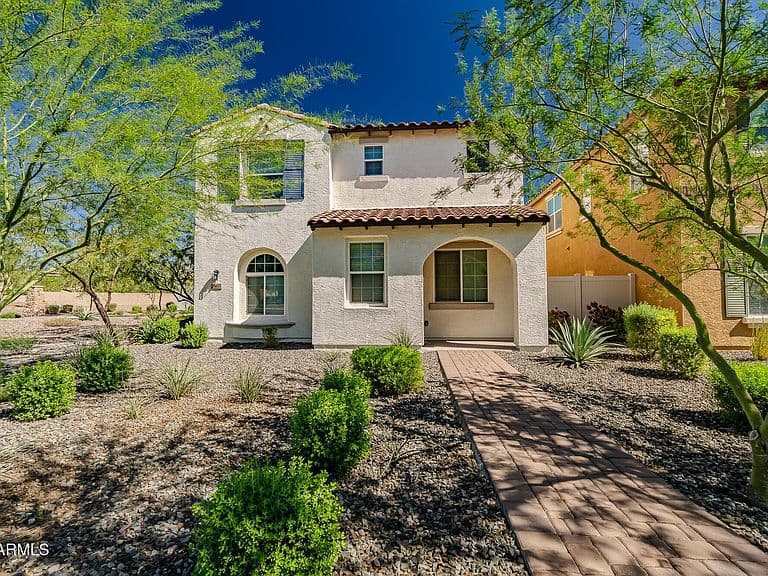 29484 N 123RD Glen photo 5
