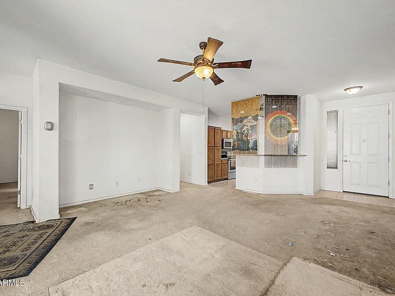 237 S 225TH Avenue photo 5