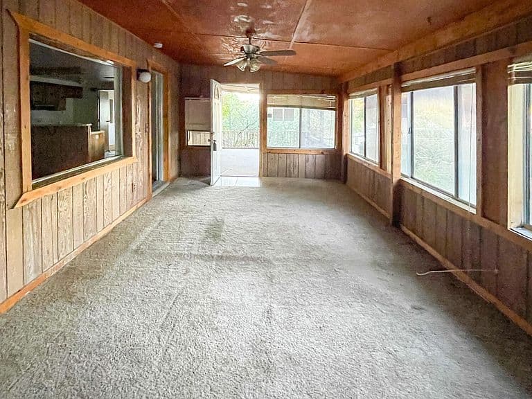 10198 S Miami St photo 4