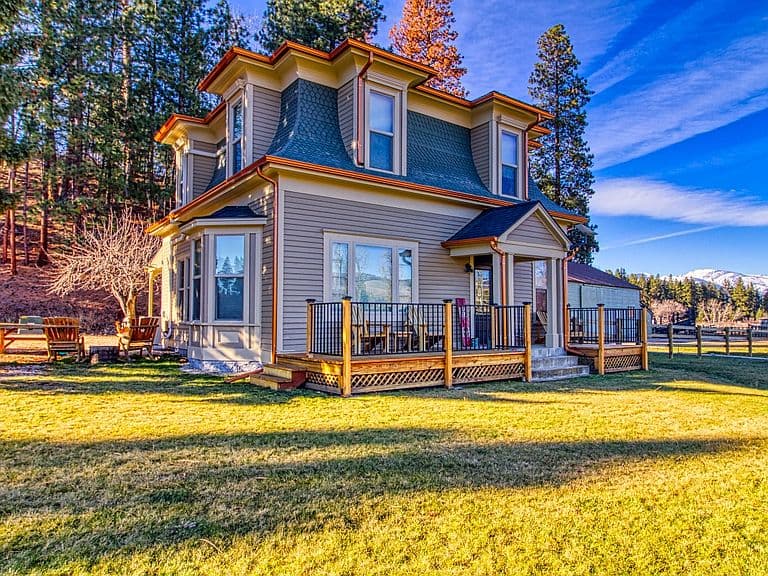 609 Solleder Ln photo 1
