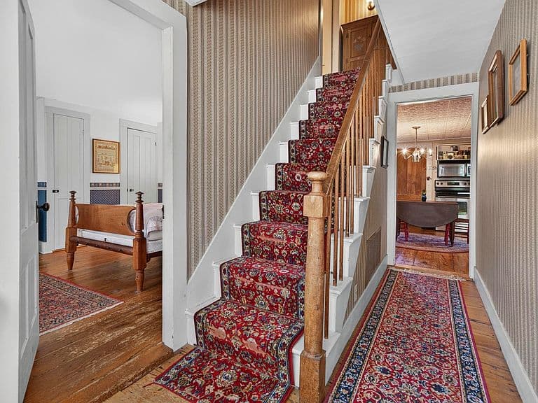 43 S Mast Street photo 4