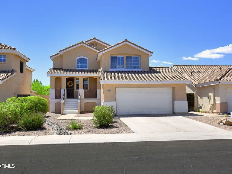 1017 W LEAH Lane photo 5