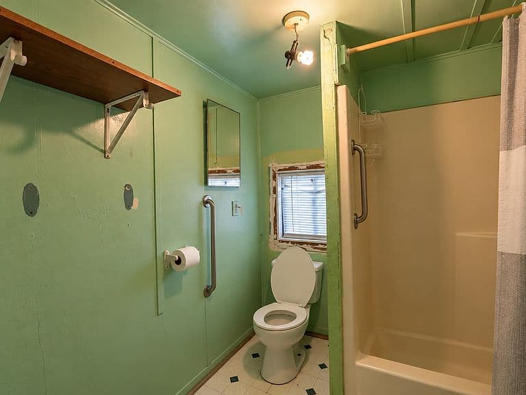 126 Mill St photo 5