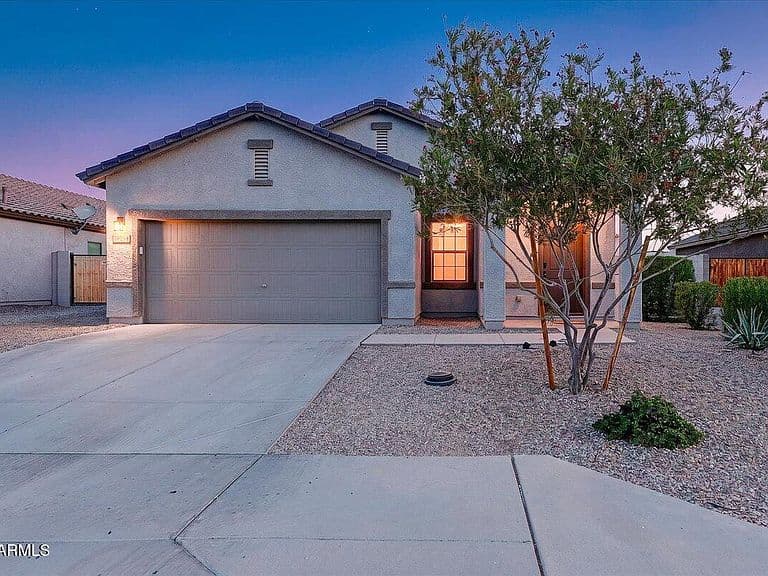 19254 W PIERSON Street photo 1