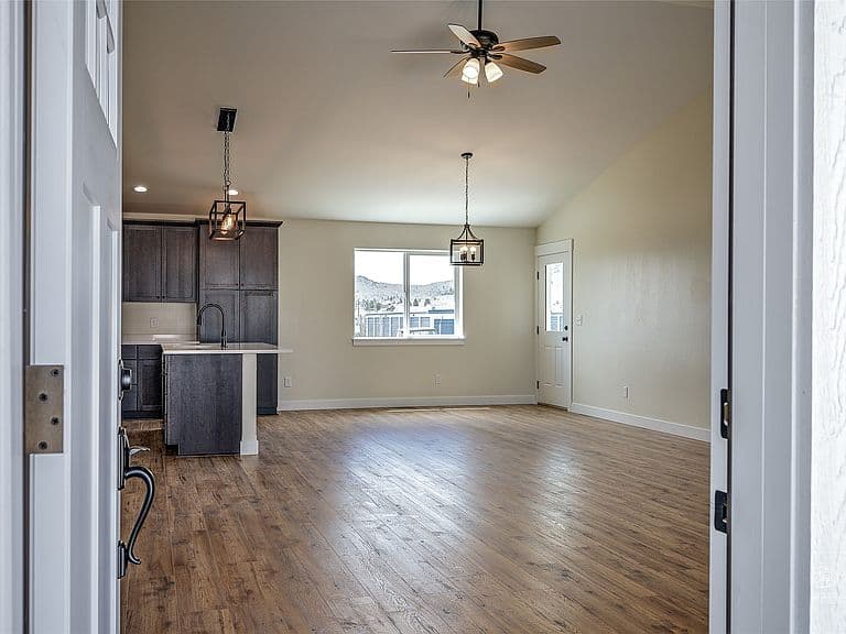 35 Ryder Ct photo 5