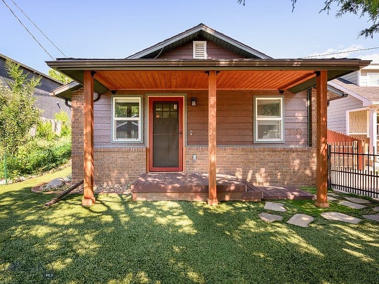 2409 Rosewyn Ln photo 2