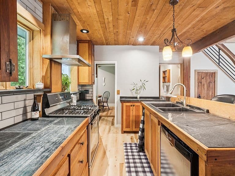 221 Dunkel Road photo 3