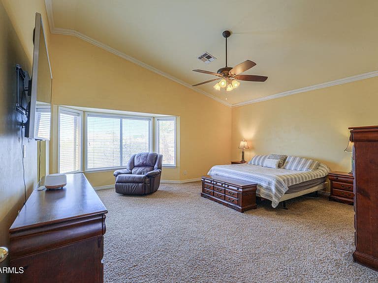 821 W RAWHIDE Avenue photo 3