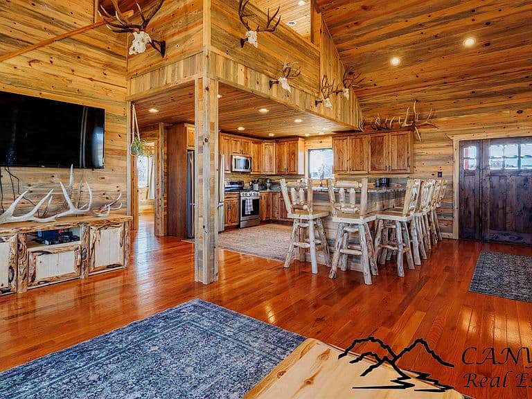 981 Road 18 photo 3