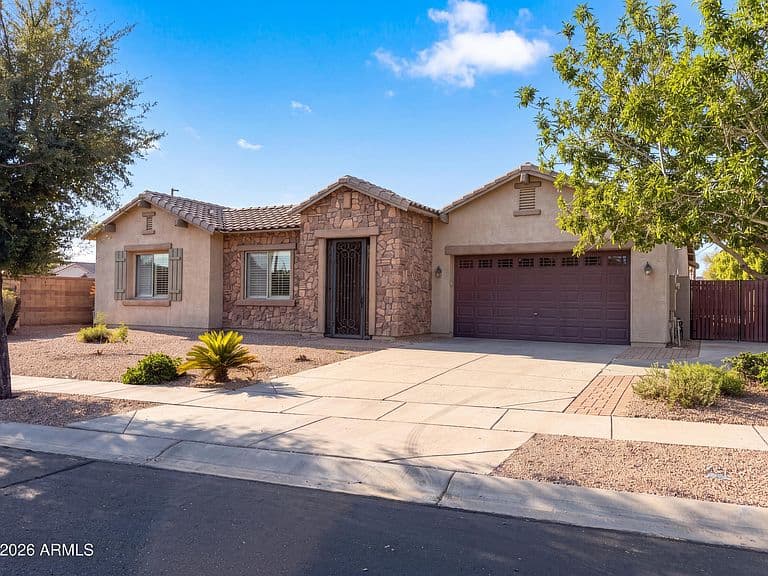 3080 E POWELL Way photo 1