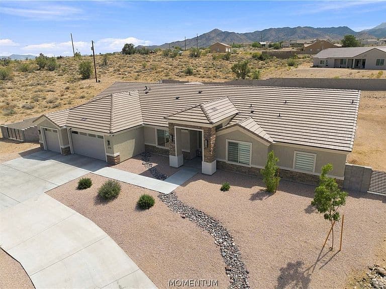 3770 Hualapai Mountain Road photo 2