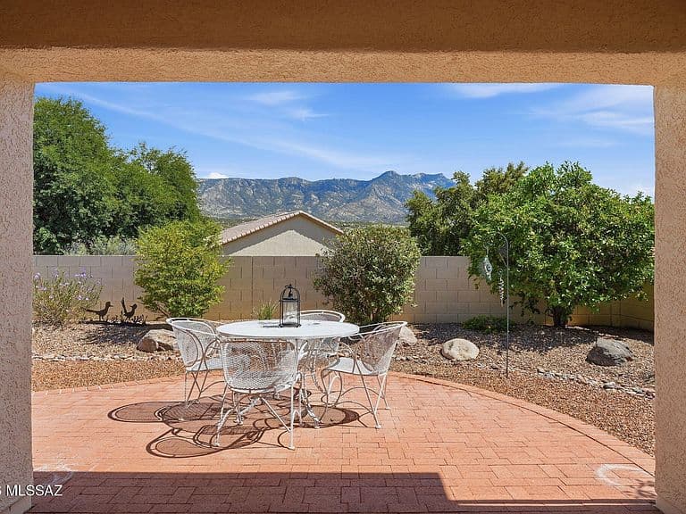 38323 S Golf Course Dr photo 2
