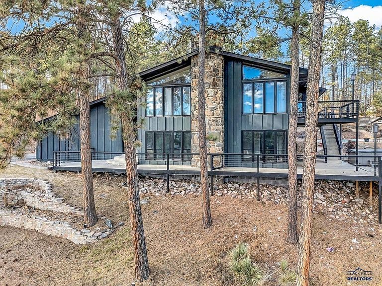 4811 Cliff Dr photo 2