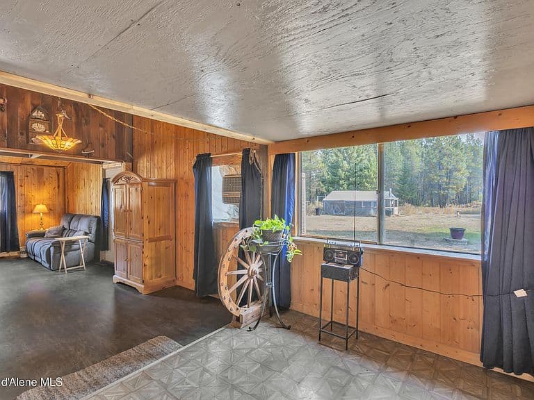 396 Wakena Ln photo 5