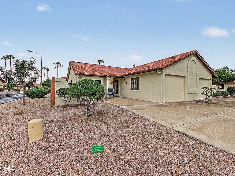 542 S HIGLEY Road #66 photo 2