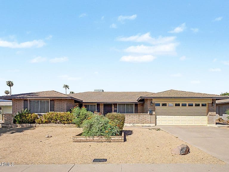 5820 S BONARDEN Lane photo 1