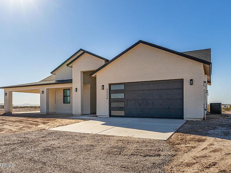 33239 W SUNLAND Avenue photo 5
