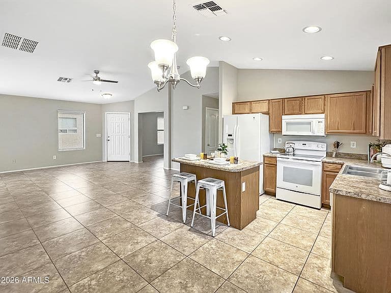 40167 W Thornberry Lane photo 5