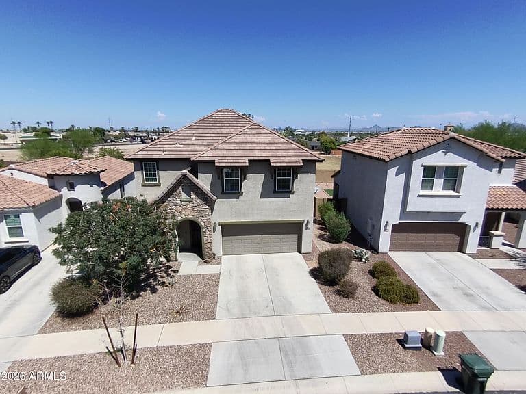 820 E CONSTANCE Way photo 5