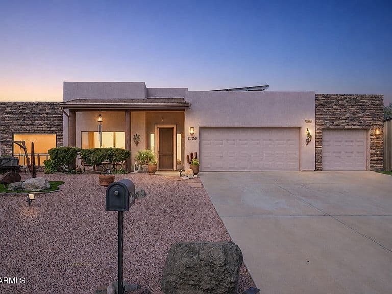 2126 AUSTIN Way photo 1