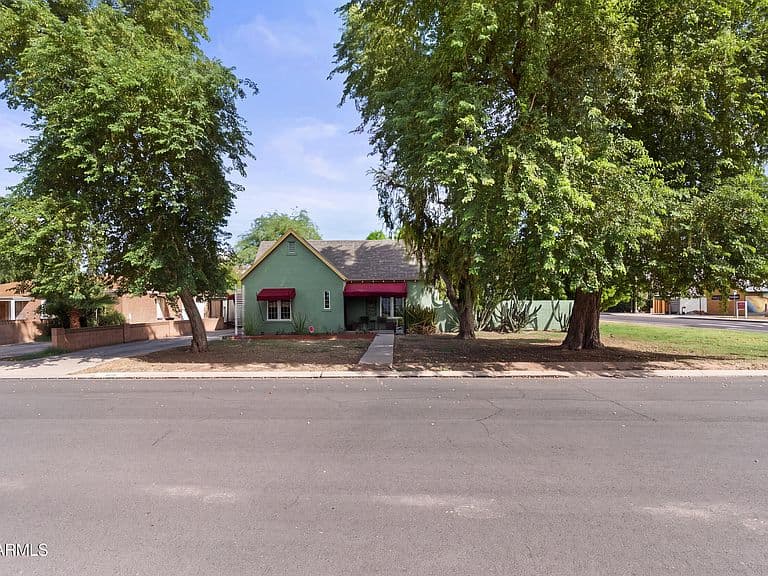 302 W Roma Avenue photo 1