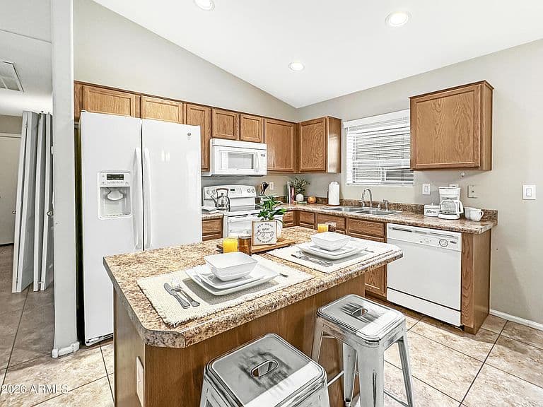 40167 W Thornberry Lane photo 4