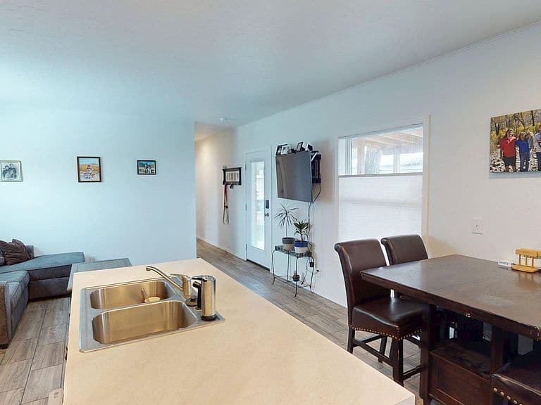 308 S Surrey St photo 5