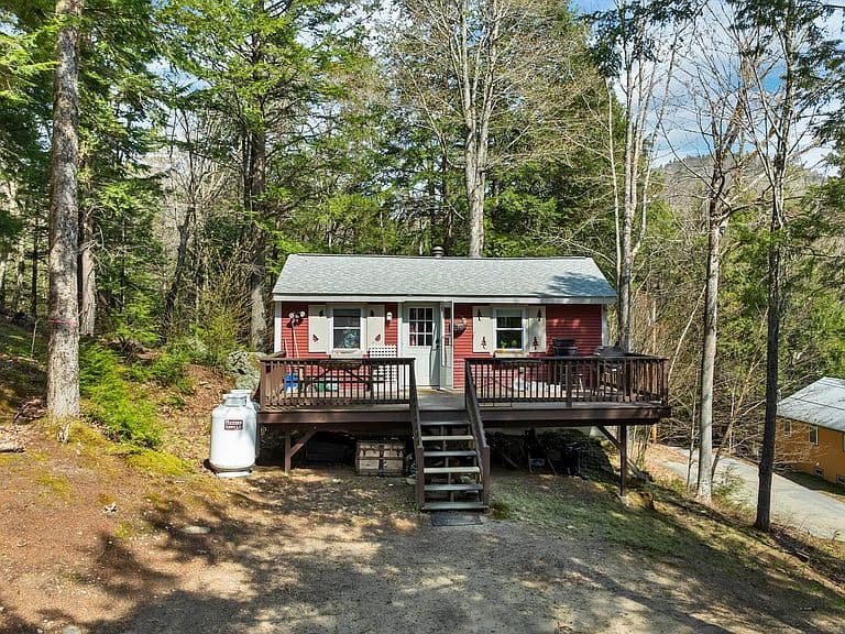 19 Hamlet Drive photo 4