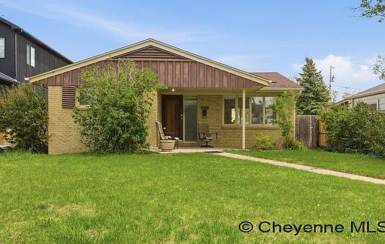 3533 McComb Ave photo 2