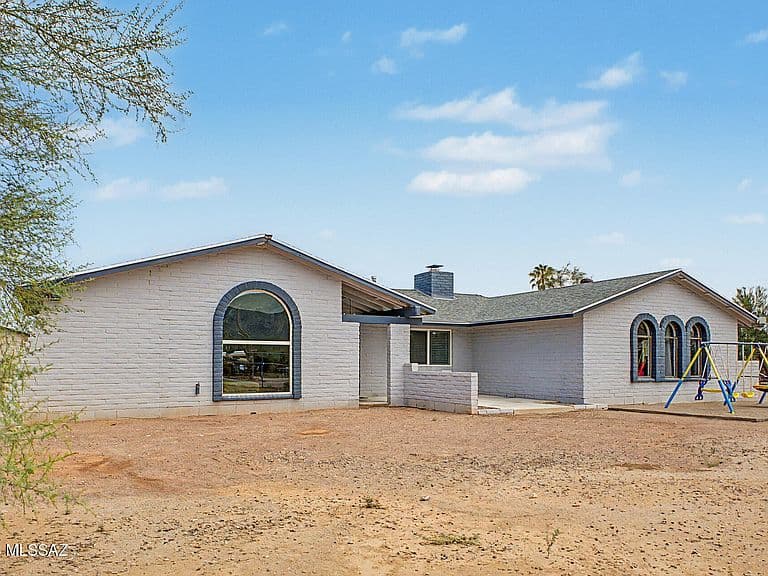 3230 W Via Santa Dorotea photo 3