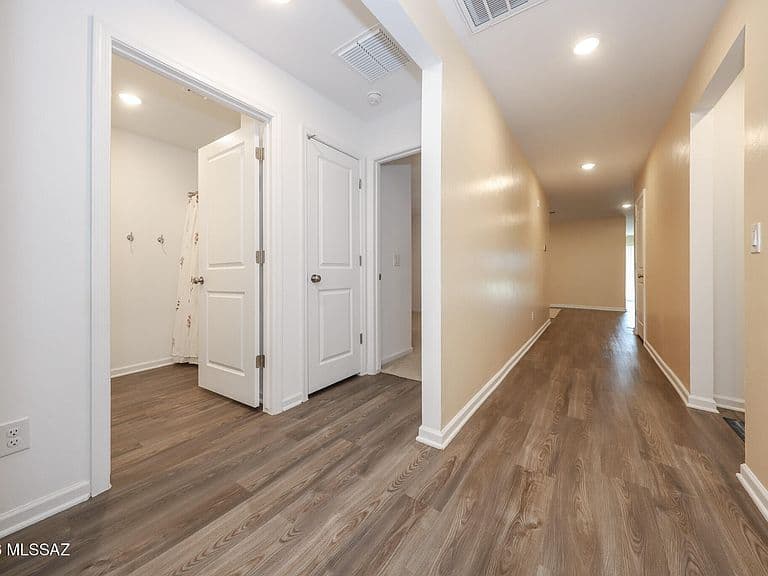1698 Tenen Pass Dr photo 4