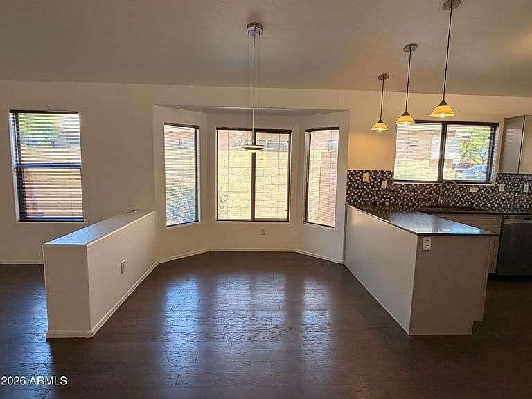 2240 E RUBY Lane photo 4