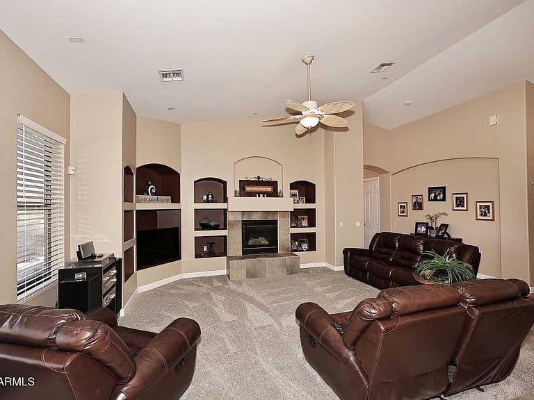 32424 N 44th. Place photo 4