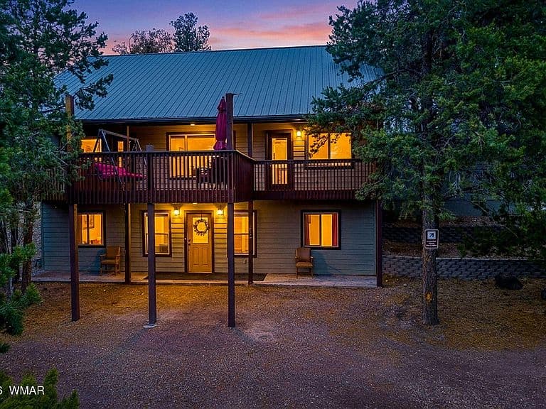 349 Crest Dr photo 2