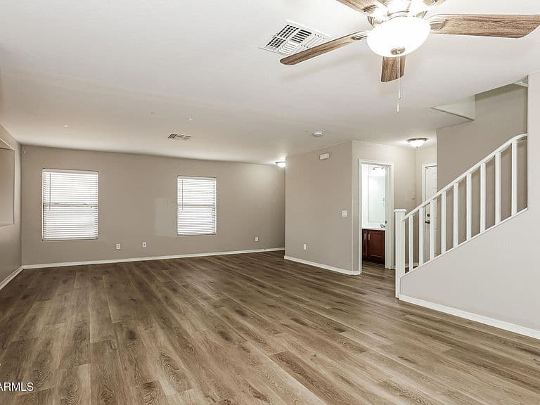 40247 W HELEN Court photo 2