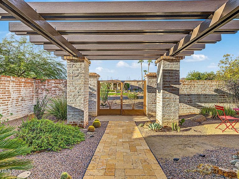 12609 E DOUBLETREE RANCH Road photo 5