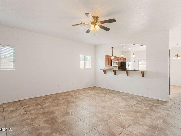 4563 LEISURE Lane photo 4