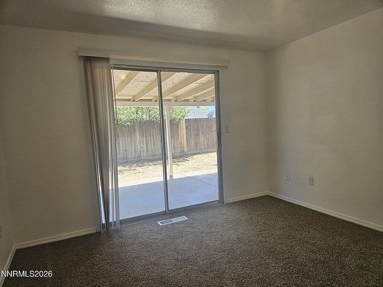 931 Ladera Dr photo 4