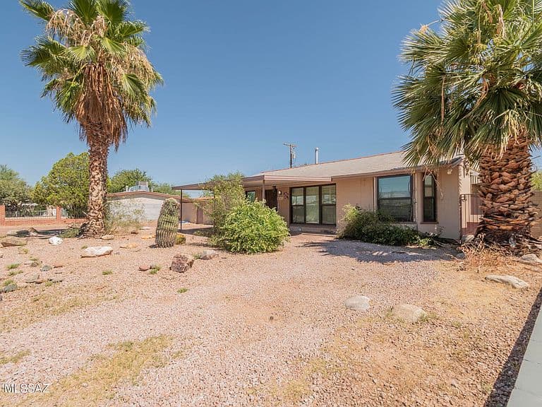 5632 E Calle Aurora photo 4