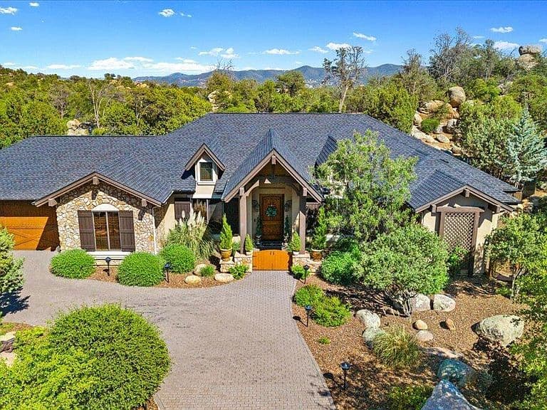 1389 Ridgewood Drive Drive photo 1