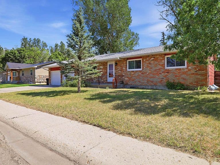 16 Valley Dr photo 2