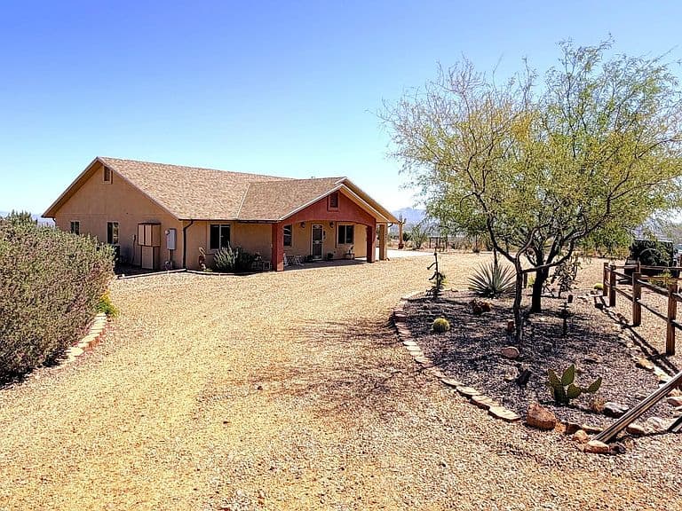 1206 W Arroyo Vista Dr photo 3