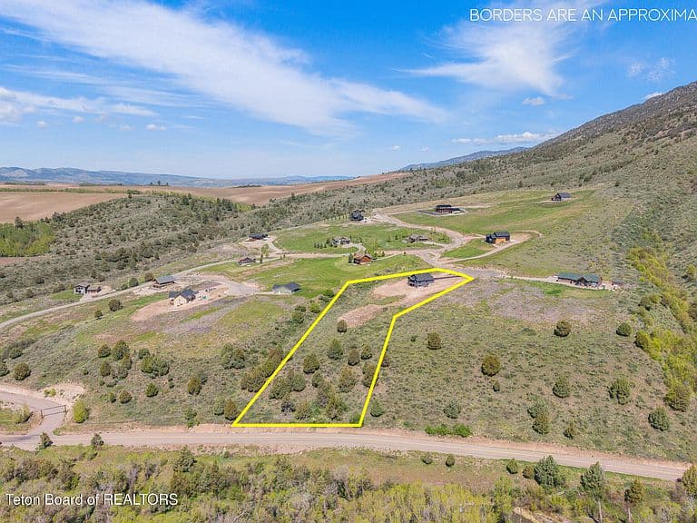 84 Lookout Cir photo 4